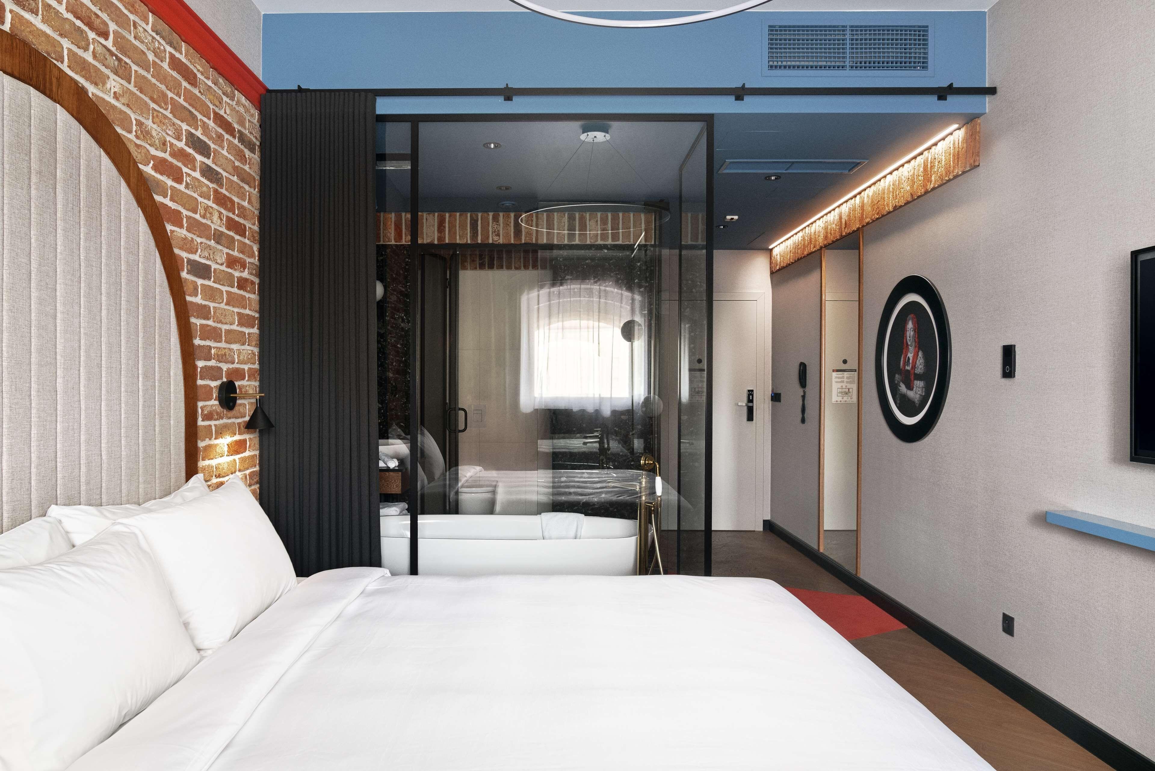 Radisson Red Gdansk, Wyspa Spichrzow — Photos 3